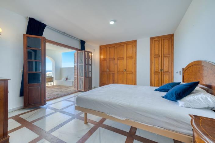 Image No.22-5 Bed Villa for sale