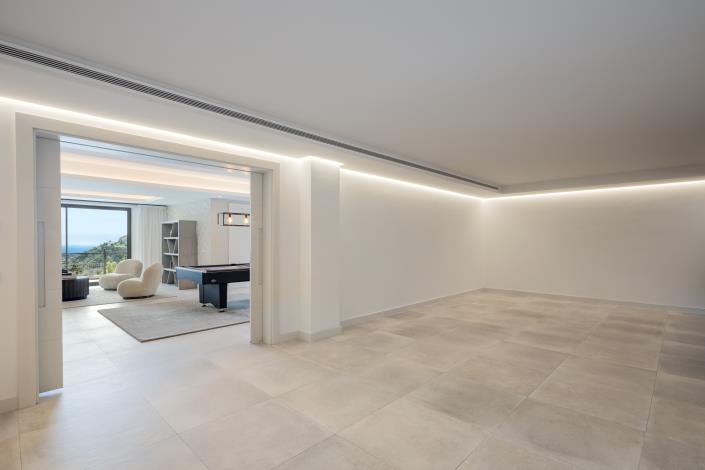 Image No.19-5 Bed Villa for sale