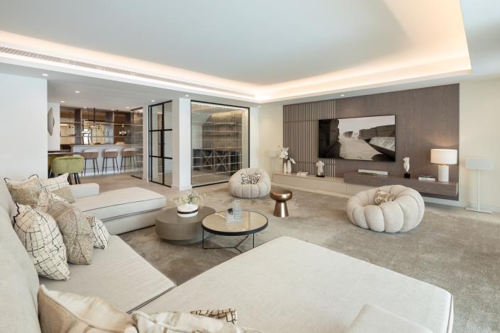 Image No.9-5 Bed Villa for sale