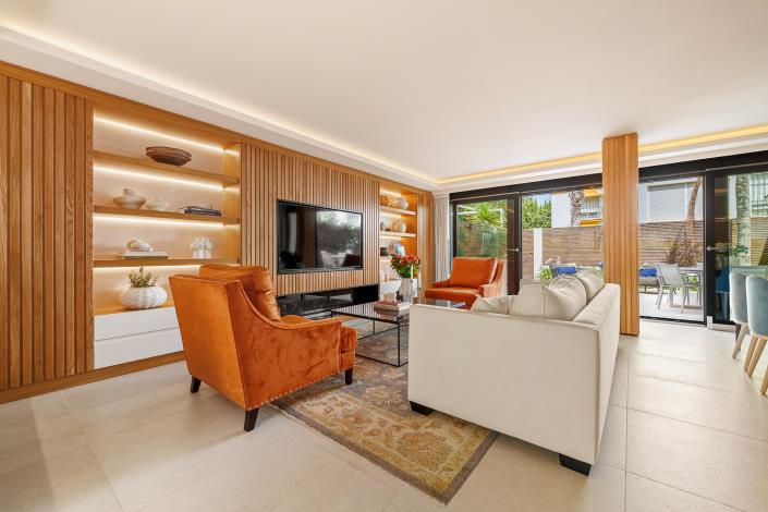 Image No.2-4 Bed Townhouse for sale