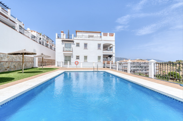 Image No.15-2 Bed Apartment for sale