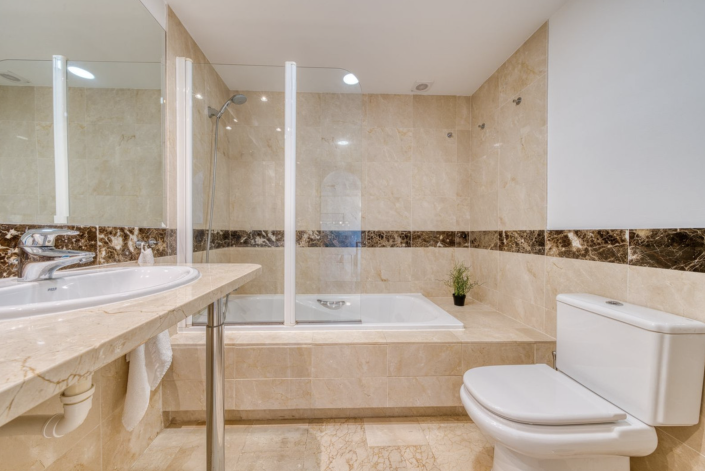 Image No.11-2 Bed Apartment for sale