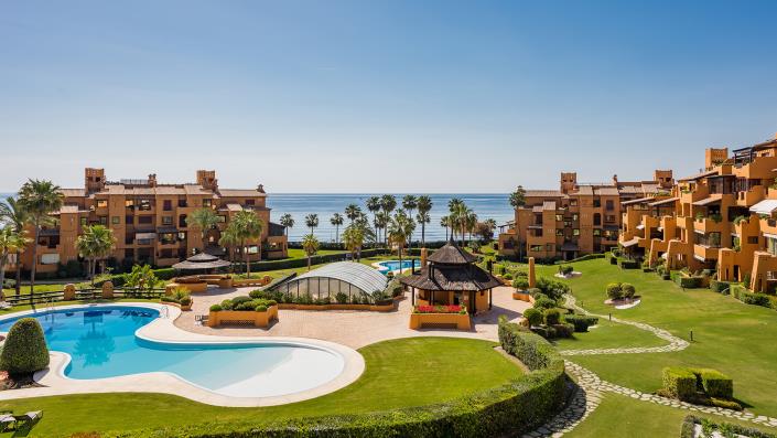 Image No.1-4 Bed Apartment for sale