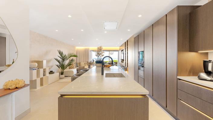 Image No.15-4 Bed Apartment for sale