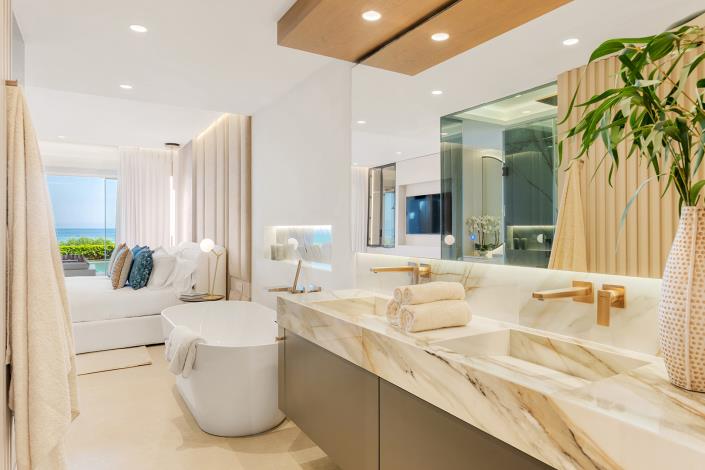 Image No.24-4 Bed Apartment for sale