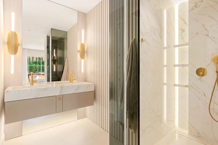 Image No.29-4 Bed Apartment for sale