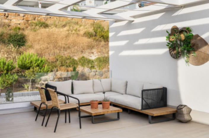 Image No.20-3 Bed Townhouse for sale