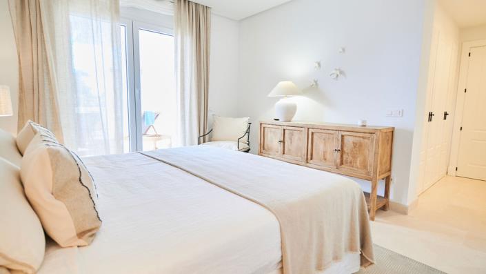 Image No.22-3 Bed Apartment for sale