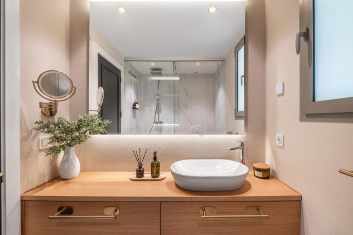 Image No.21-3 Bed Apartment for sale