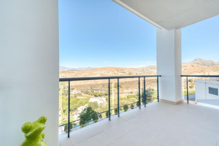 Image No.8-2 Bed Apartment for sale