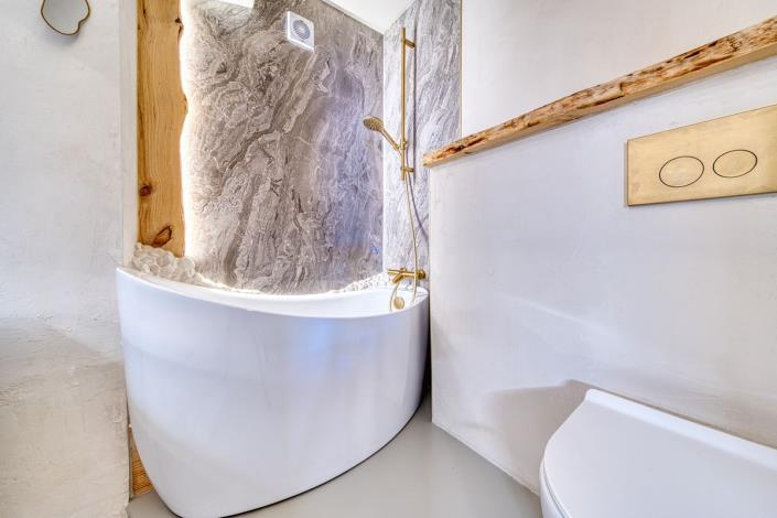 Image No.17-3 Bed Apartment for sale