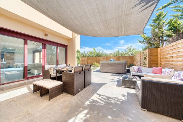 Image No.2-3 Bed Villa for sale