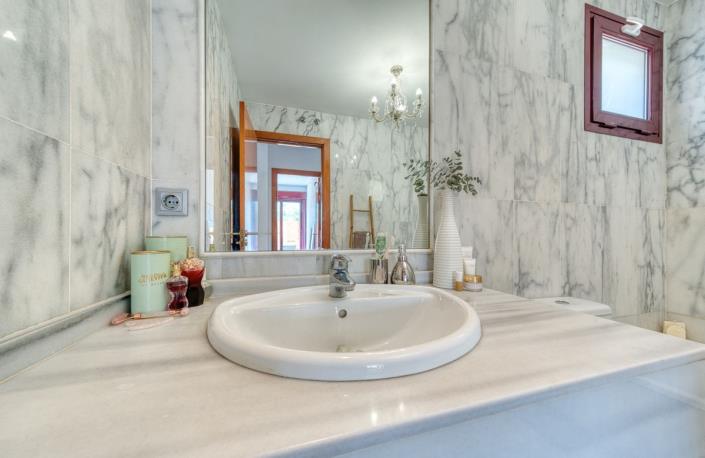 Image No.9-3 Bed Villa for sale