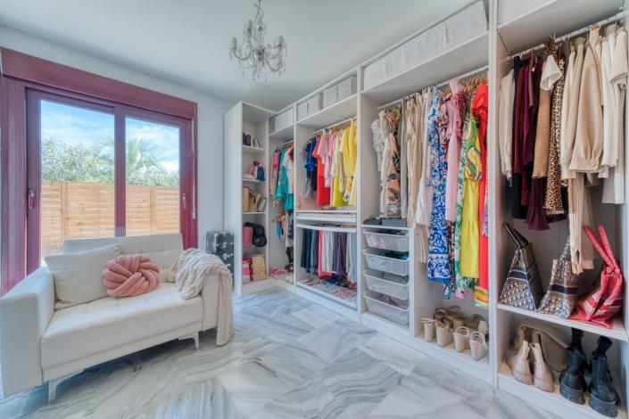 Image No.18-3 Bed Villa for sale