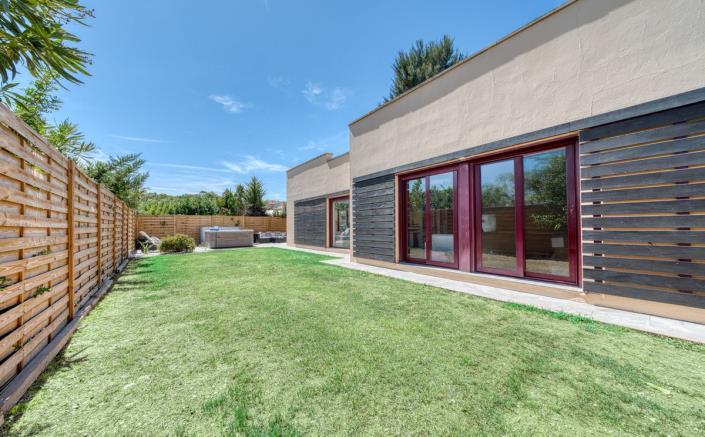 Image No.5-3 Bed Villa for sale