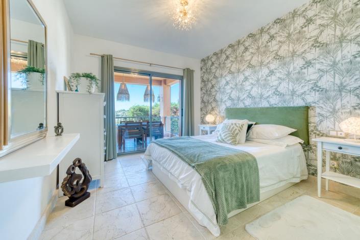 Image No.15-2 Bed Apartment for sale