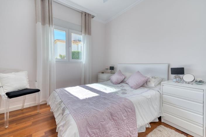 Image No.26-5 Bed Villa for sale