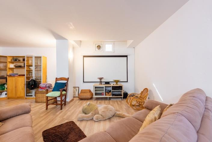 Image No.30-5 Bed Villa for sale