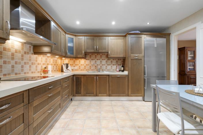 Image No.13-3 Bed Apartment for sale