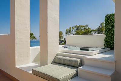 Bahia-del-Velerin-1-6---15-Rooftop-terrace-Jacuzzi