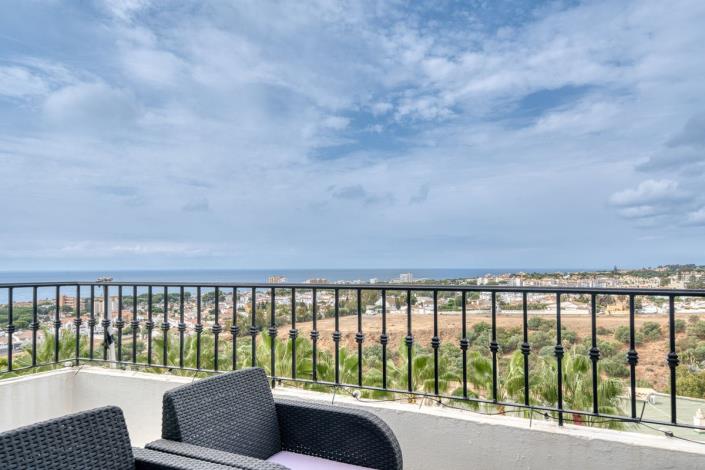 Image No.20-2 Bed Apartment for sale