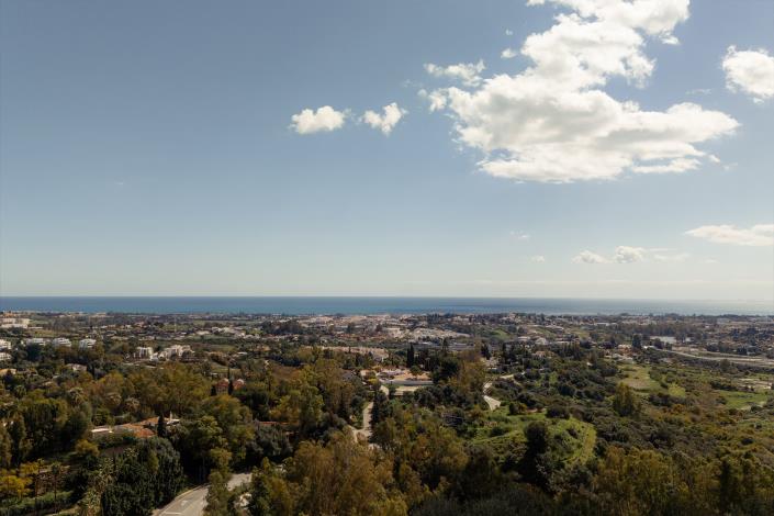 Image No.1-4 Bed Townhouse for sale