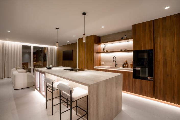 Image No.39-4 Bed Duplex for sale