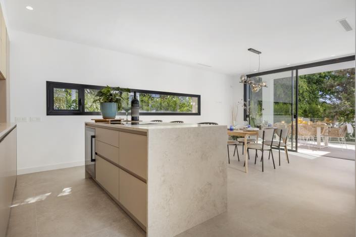 Image No.8-5 Bed Villa for sale