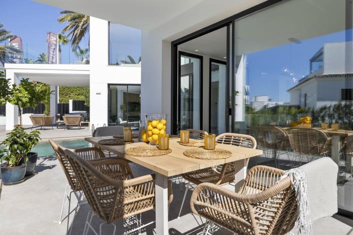 Image No.3-5 Bed Villa for sale