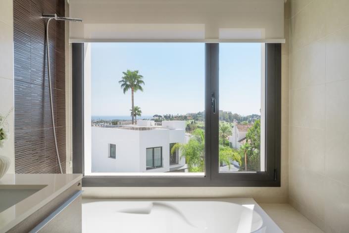 Image No.29-5 Bed Villa for sale