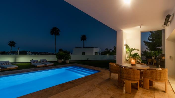 Image No.48-5 Bed Villa for sale