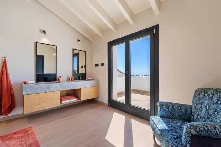 Image No.28-4 Bed Duplex for sale