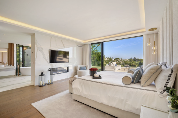 Image No.8-6 Bed Villa for sale