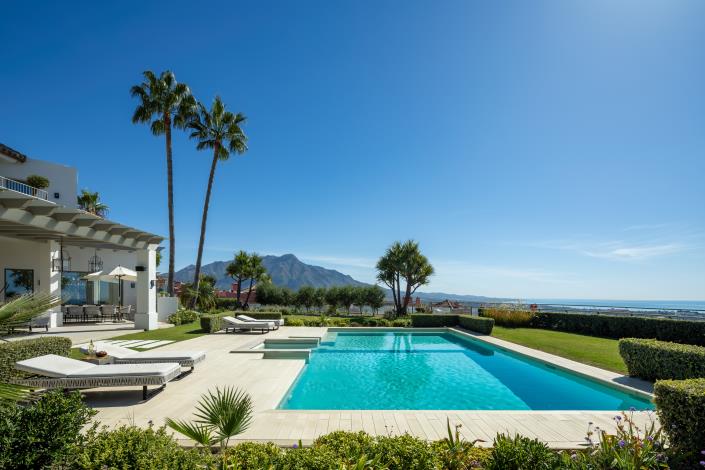 Image No.13-7 Bed Villa for sale