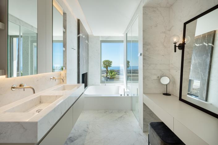 Image No.19-7 Bed Villa for sale