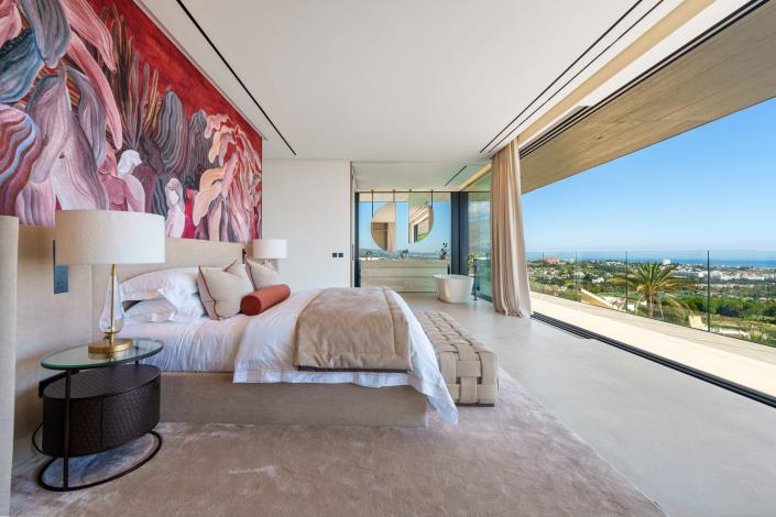 Image No.25-8 Bed Villa for sale