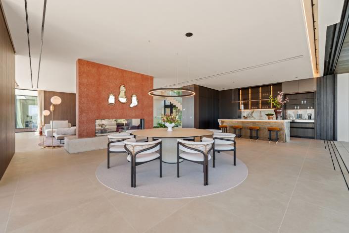 Image No.36-8 Bed Villa for sale