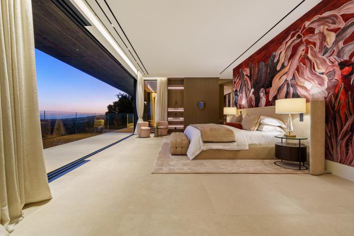 Image No.47-8 Bed Villa for sale