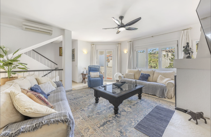 Image No.11-3 Bed Villa / Detached for sale