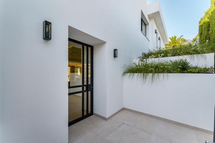 Image No.39-4 Bed Villa for sale