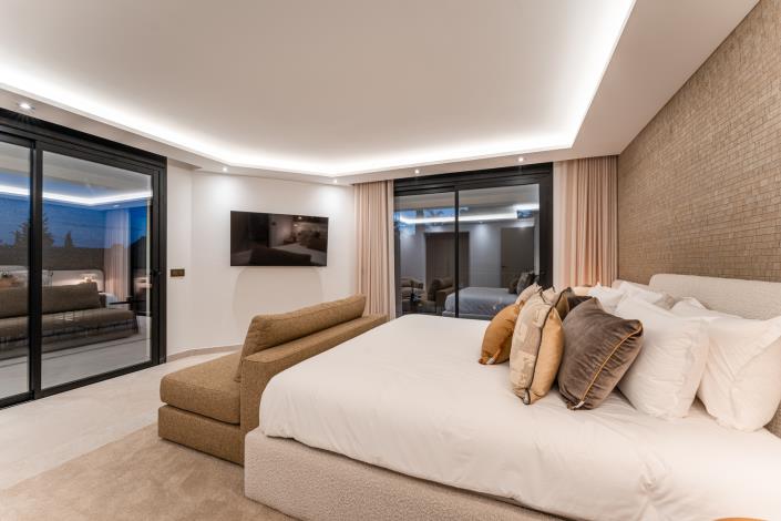 Image No.54-4 Bed Villa for sale