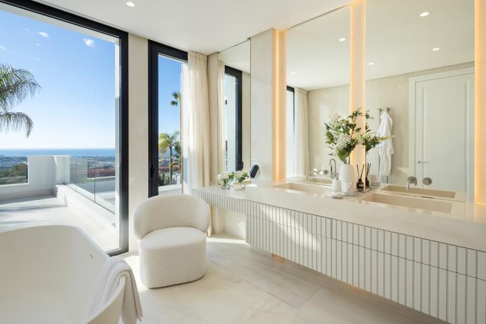 Image No.24-7 Bed Villa for sale