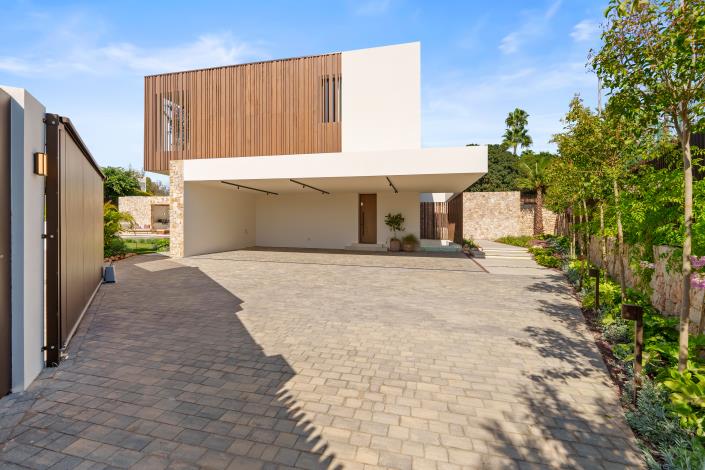 Image No.49-5 Bed Villa for sale