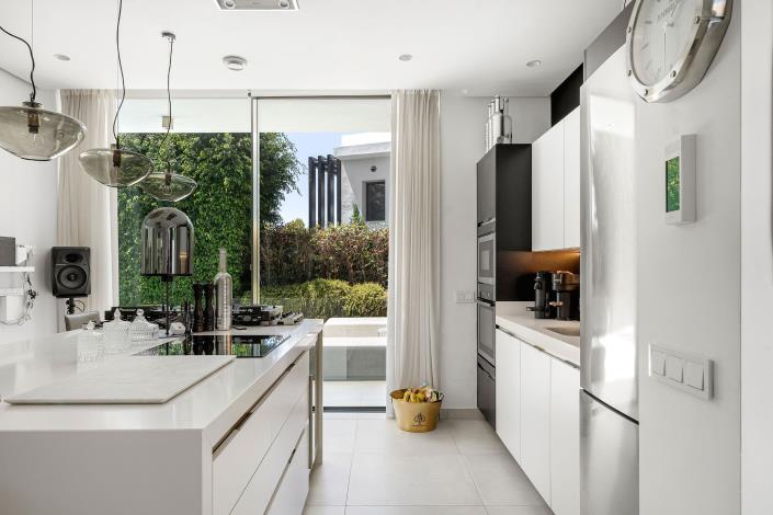 Image No.14-4 Bed Villa for sale