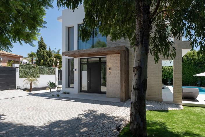 Image No.29-4 Bed Villa for sale