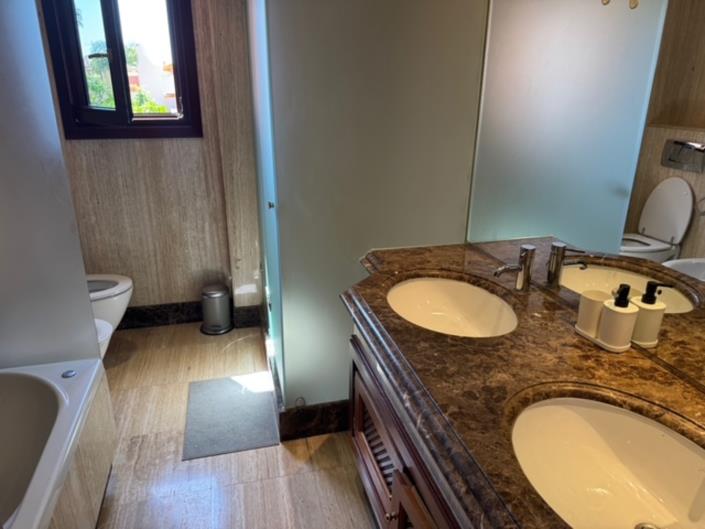 Image No.20-2 Bed Apartment for sale