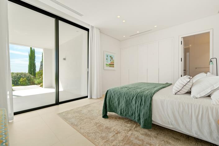 Image No.9-6 Bed Villa for sale