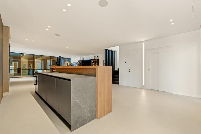 Image No.11-6 Bed Villa for sale