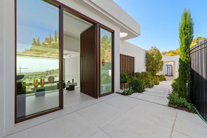 Image No.25-6 Bed Villa for sale