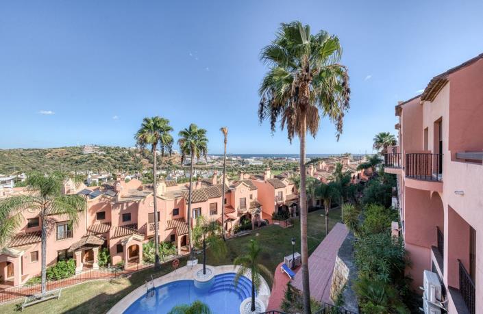 Image No.27-3 Bed Townhouse for sale